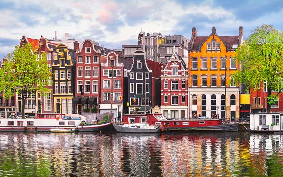 Hyatt Place Amsterdam Airport 4*